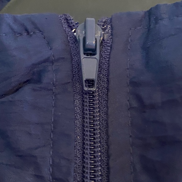 Perry Ellis Windbreaker - Picture 5 of 7